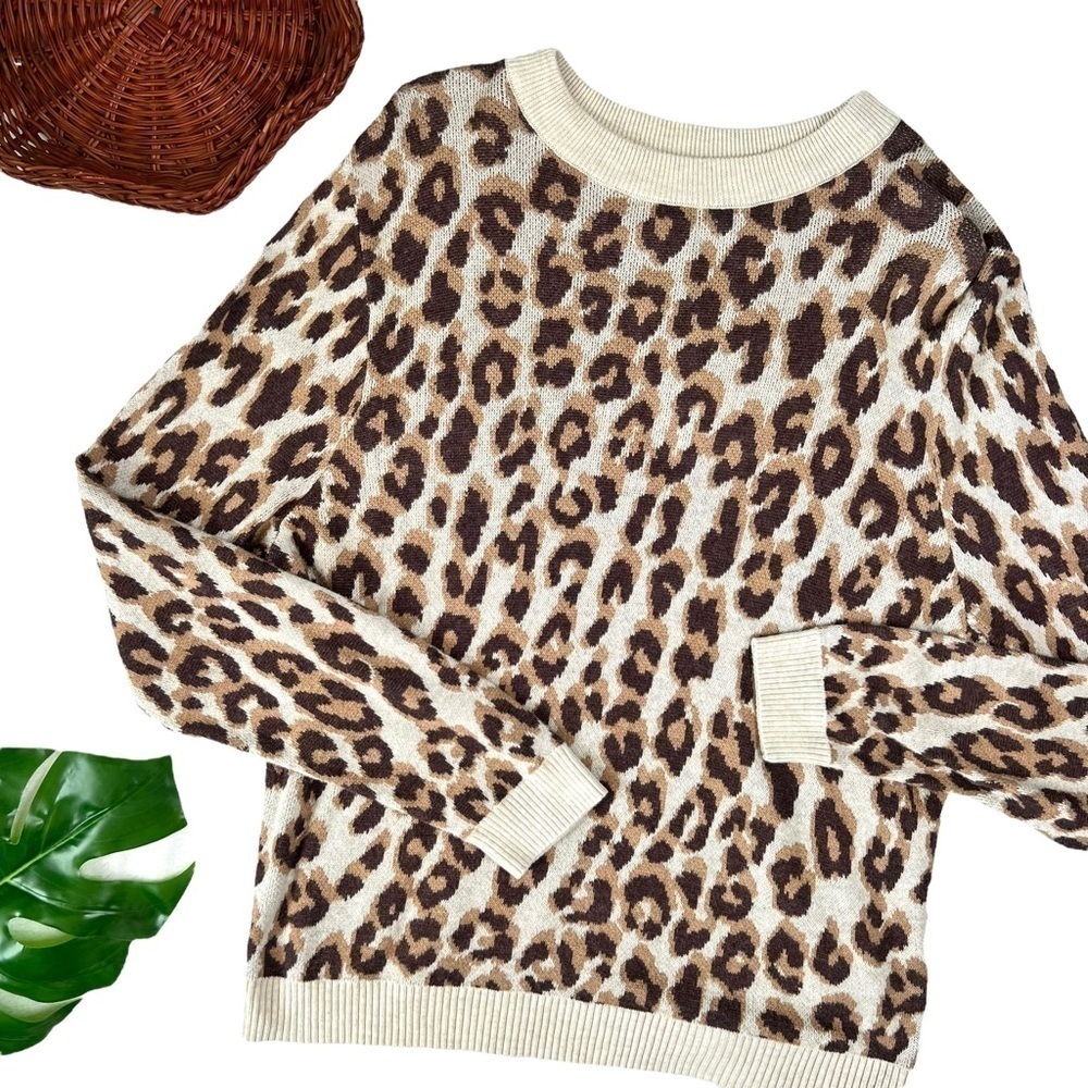 A New Day Cozy Leopard Catimal Crewneck Knit Sweater Size Medium